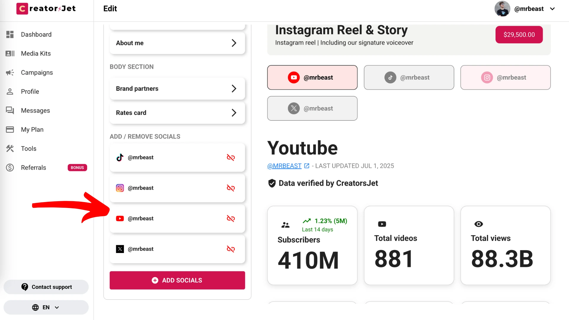 Add or remove social accounts section with Add Socials button